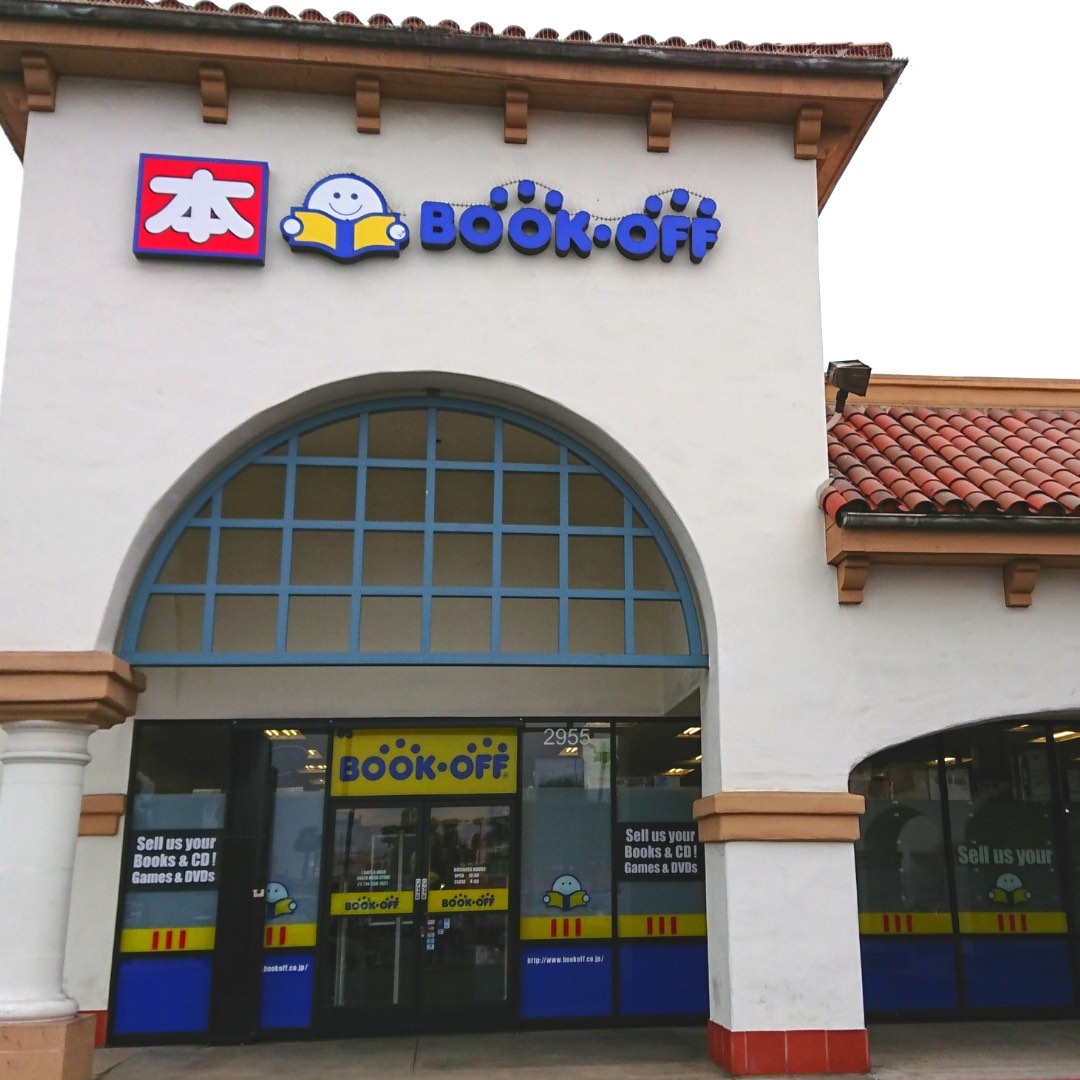 BOOKOFF Costa Mesa Store